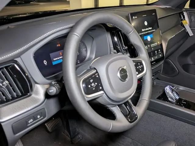 2026 Volvo XC60 Plug-In Hybrid Black Edition Ultra, T8 AWD Electric/Gasoline, Dark