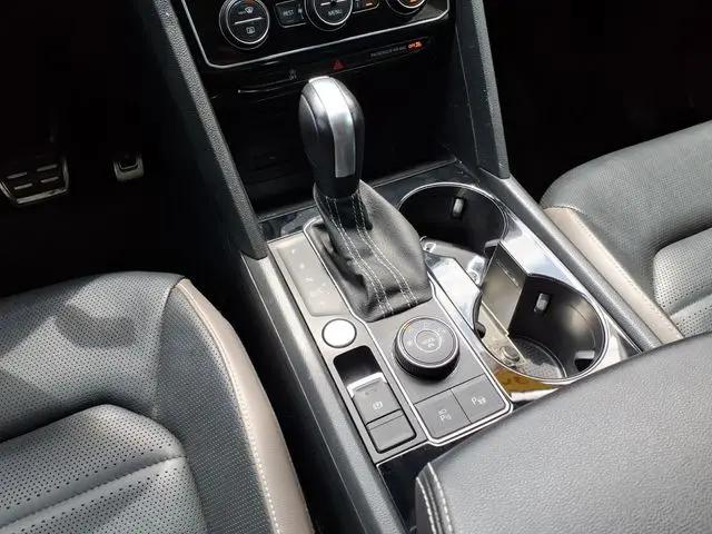 2023 Volkswagen Atlas 3.6L V6 SEL Premium R-Line