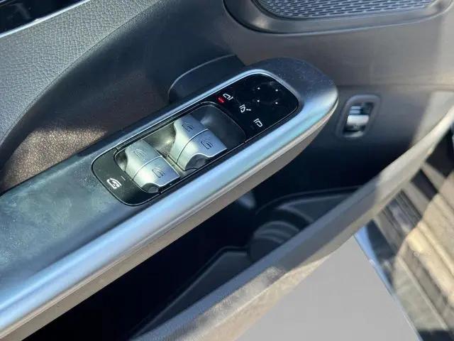 2026 Mercedes-Benz C-CLASS C 300 C 300