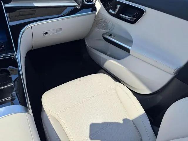 2026 Mercedes-Benz C-CLASS C 300 C 300