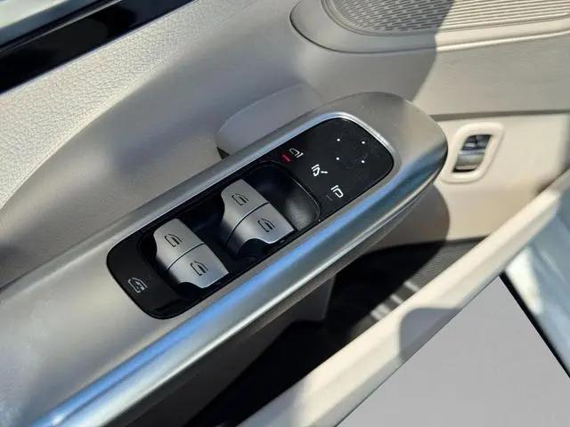 2026 Mercedes-Benz C-CLASS C 300 C 300