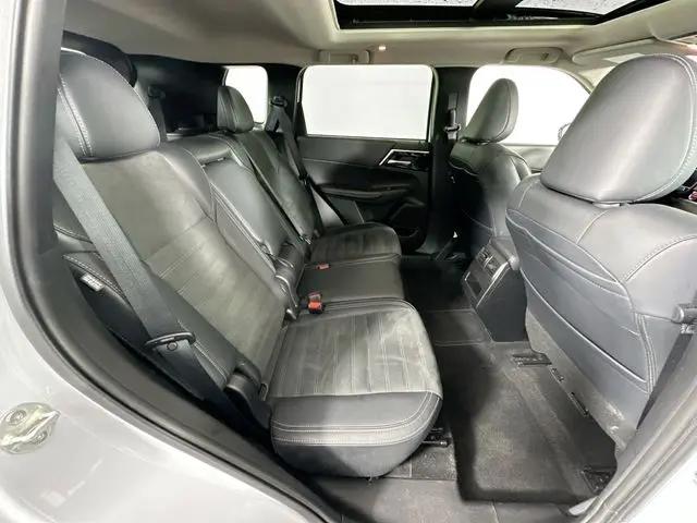 2024 Mitsubishi Outlander PHEV SE S-AWC