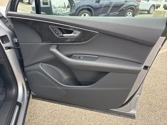 2022 Audi Q7 Premium 45 TFSI quattro Tiptronic