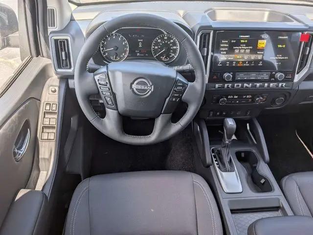 2026 Nissan Frontier Crew Cab SV 4x2