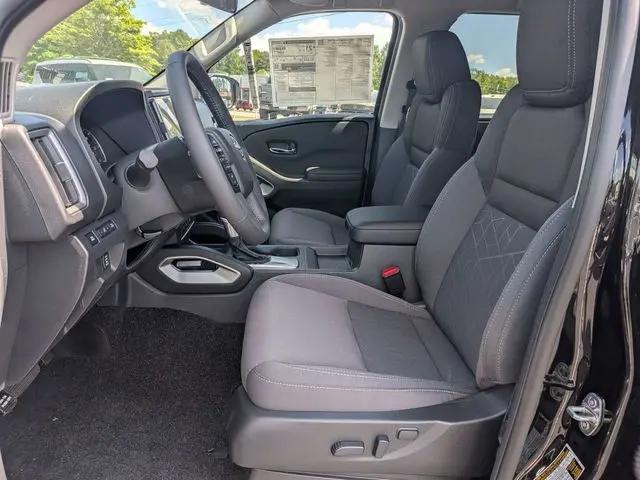 2026 Nissan Frontier Crew Cab SV 4x2