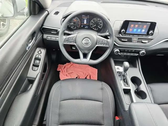 2022 Nissan Altima S FWD