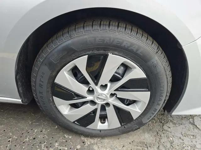 2022 Nissan Altima S FWD