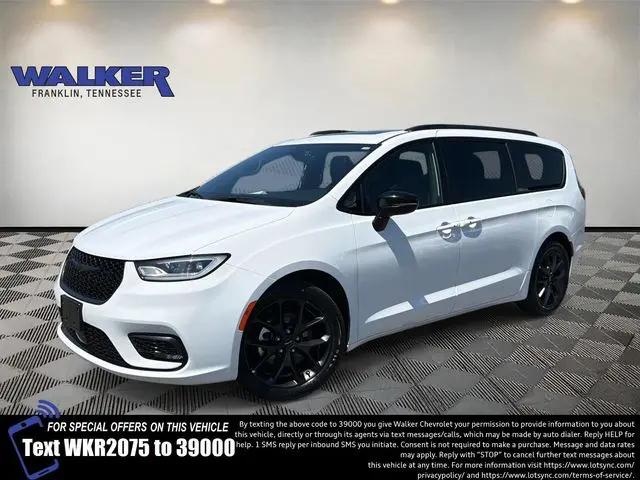 2025 Chrysler Pacifica Limited for sale in Franklin, TN