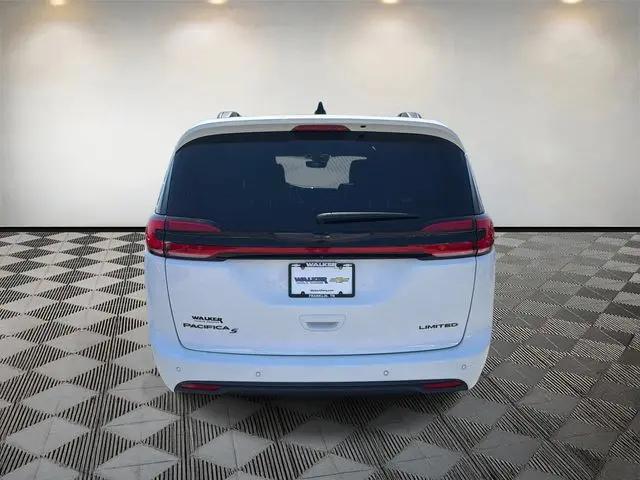 2025 Chrysler Pacifica Limited