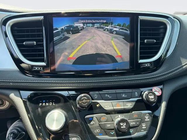 2025 Chrysler Pacifica Limited