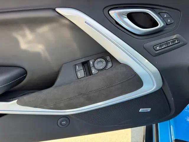2022 Chevrolet Camaro RWD Convertible 2SS