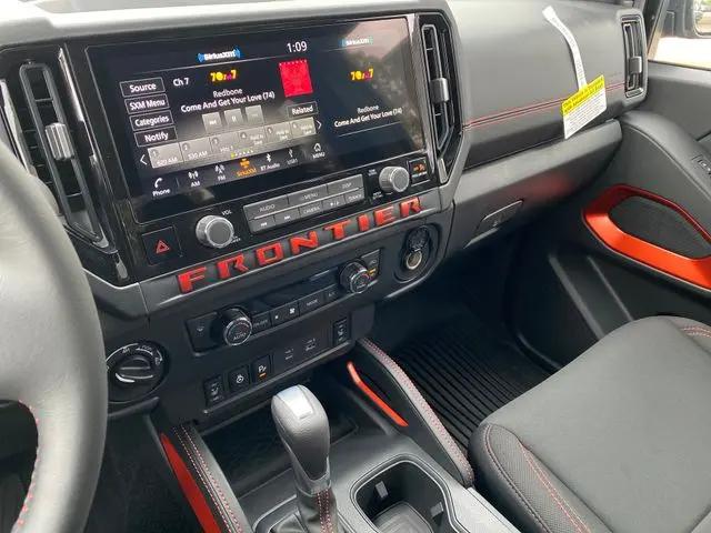 2026 Nissan Frontier Crew Cab PRO-4X 4x4