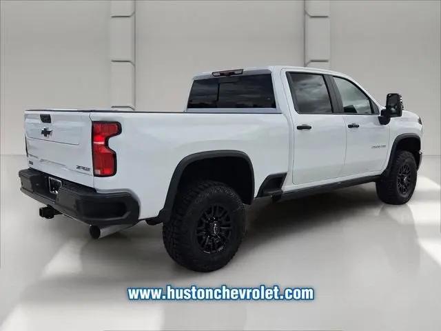 2026 Chevrolet Silverado 2500HD Crew Cab, Standard Bed, XR2, 4WD
