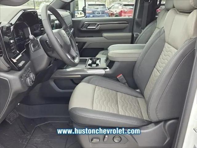 2026 Chevrolet Silverado 2500HD Crew Cab, Standard Bed, XR2, 4WD