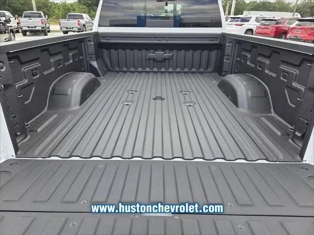 2026 Chevrolet Silverado 2500HD Crew Cab, Standard Bed, XR2, 4WD