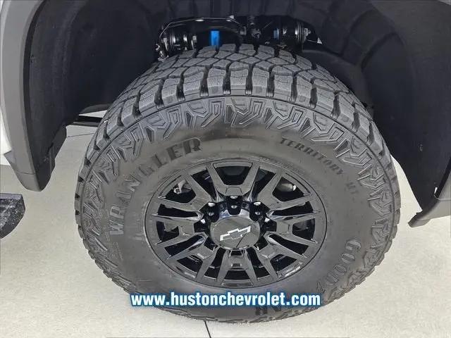 2026 Chevrolet Silverado 2500HD Crew Cab, Standard Bed, XR2, 4WD