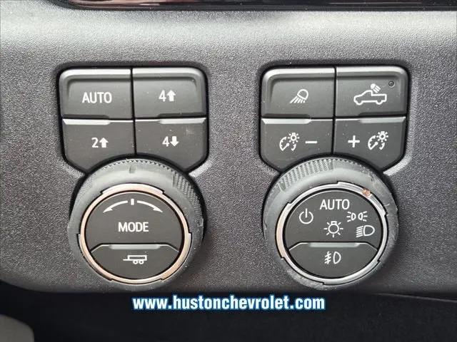 2026 Chevrolet Silverado 2500HD Crew Cab, Standard Bed, XR2, 4WD