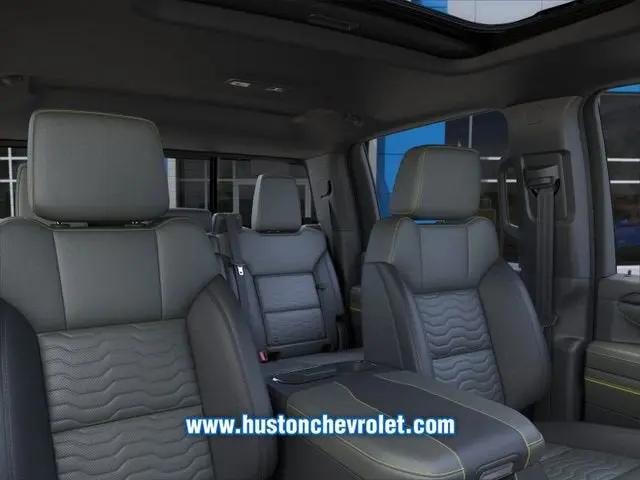 2026 Chevrolet Silverado 2500HD Crew Cab, Standard Bed, XR2, 4WD