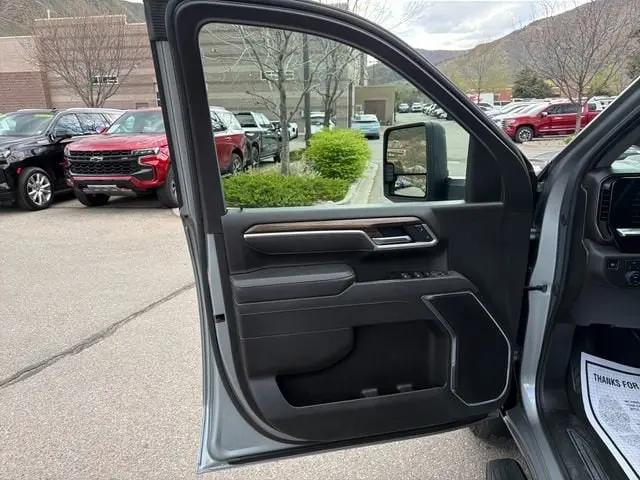 2025 Chevrolet Silverado 2500HD 4WD Crew Cab Long Bed LT