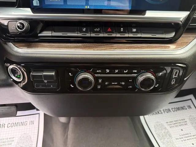 2025 Chevrolet Silverado 2500HD 4WD Crew Cab Long Bed LT