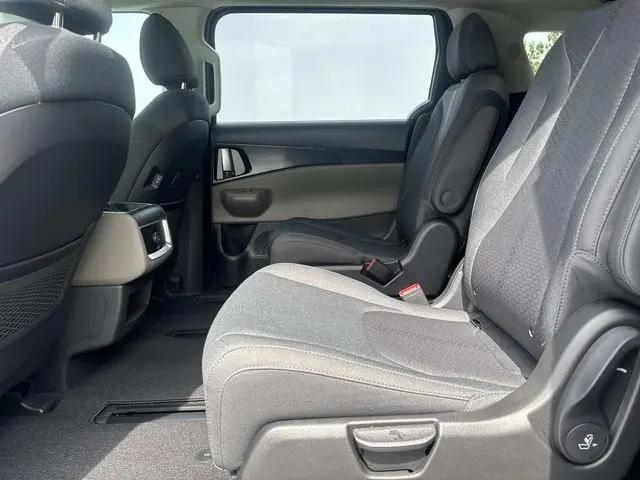 2026 Kia Carnival MPV LX