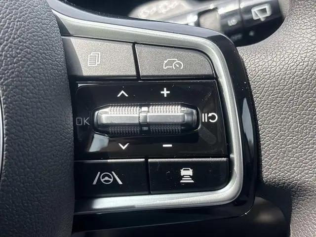 2026 Kia Carnival MPV LX