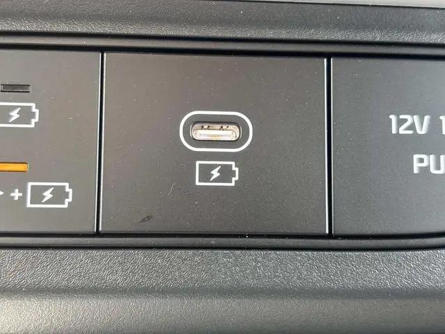 2026 Kia Carnival MPV LX