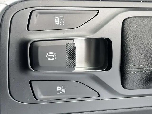 2026 Kia Carnival MPV LX