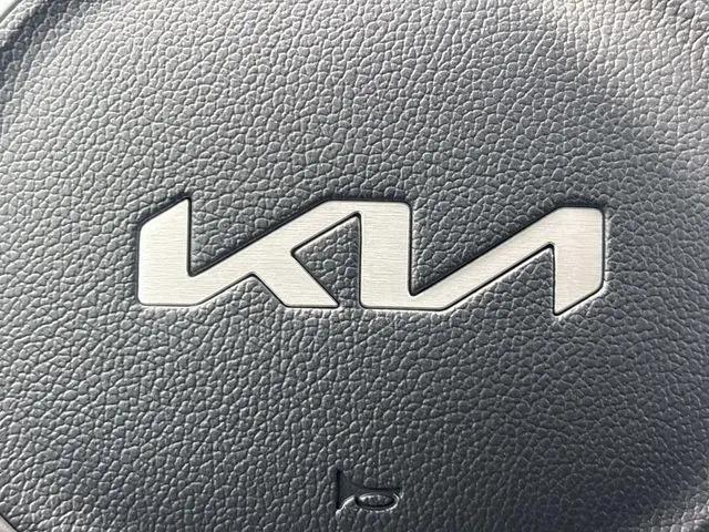 2026 Kia Carnival MPV LX