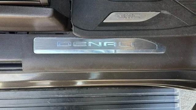 2020 GMC Sierra 1500 4WD Crew Cab Short Box Denali