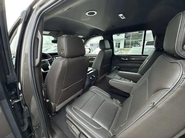 2021 GMC Yukon 4WD Denali