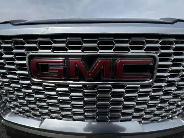 2021 GMC Yukon 4WD Denali