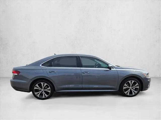 2022 Volkswagen Passat 2.0T SE
