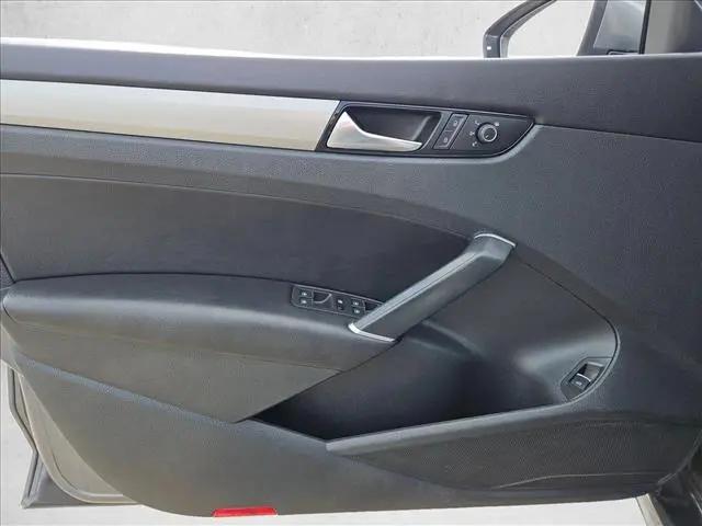 2022 Volkswagen Passat 2.0T SE