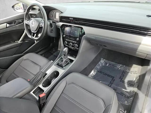 2022 Volkswagen Passat 2.0T SE