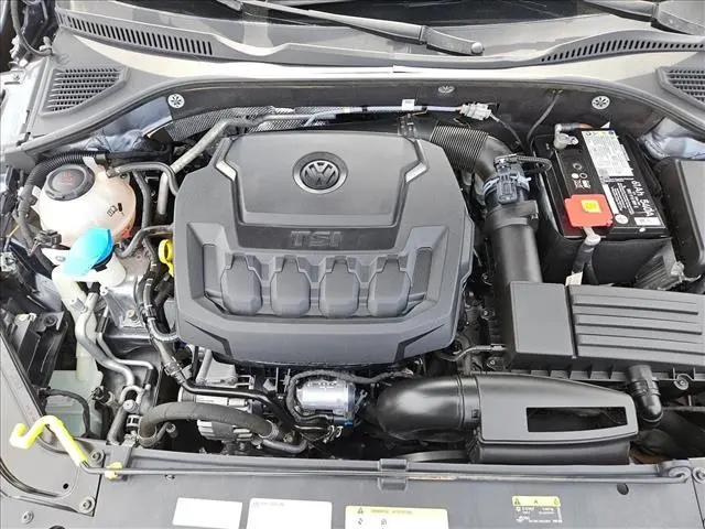 2022 Volkswagen Passat 2.0T SE