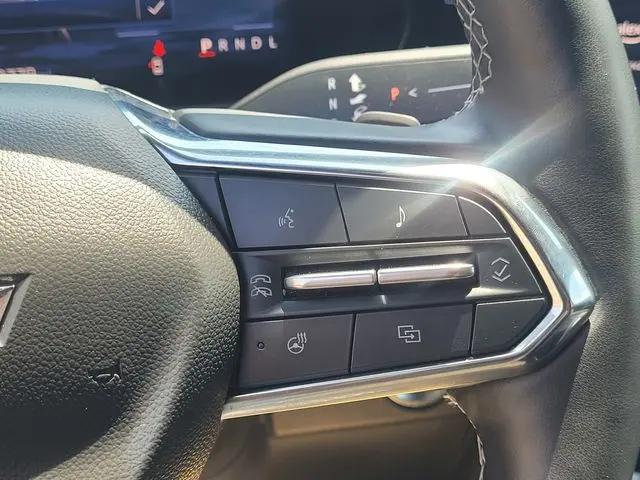 2024 Chevrolet Traverse FWD LT