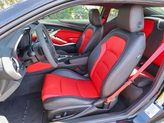 2024 Chevrolet Camaro RWD Coupe 3LT