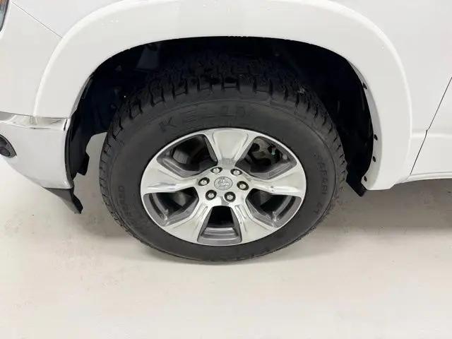 2020 Ram 1500 Laramie Crew Cab 4x4 5'7" Box