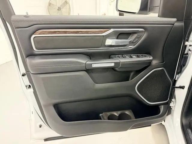 2020 Ram 1500 Laramie Crew Cab 4x4 5'7" Box