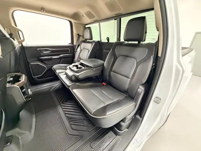 2020 Ram 1500 Laramie Crew Cab 4x4 5'7" Box