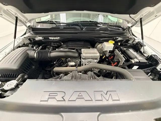 2020 Ram 1500 Laramie Crew Cab 4x4 5'7" Box