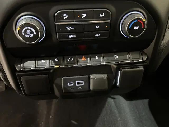 2026 Chevrolet Silverado 1500 4WD Crew Cab Short Bed Custom Trail Boss