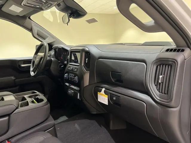 2026 Chevrolet Silverado 1500 4WD Crew Cab Short Bed Custom Trail Boss