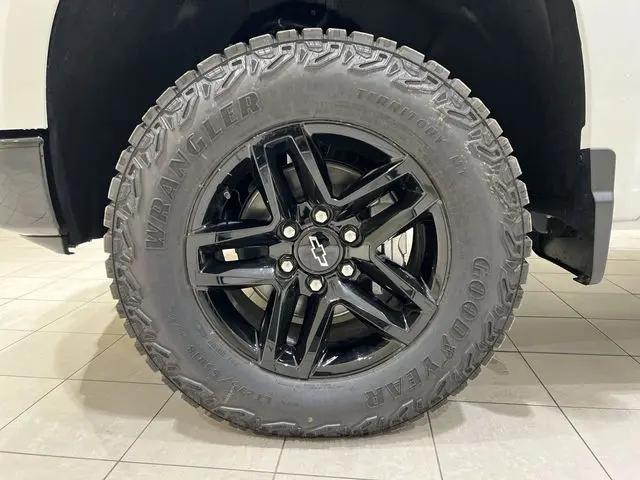 2026 Chevrolet Silverado 1500 4WD Crew Cab Short Bed Custom Trail Boss