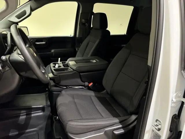 2026 Chevrolet Silverado 3500HD Crew Cab, Long Bed, WT Dual Rear Wheel, RWD