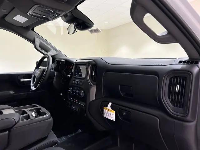 2026 Chevrolet Silverado 3500HD Crew Cab, Long Bed, WT Dual Rear Wheel, RWD