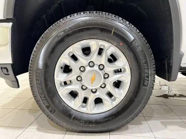 2026 Chevrolet Silverado 3500HD Crew Cab, Long Bed, WT Dual Rear Wheel, RWD