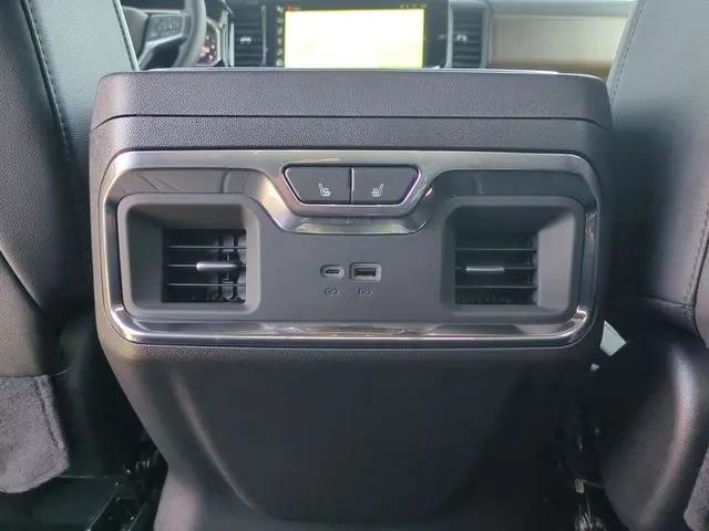 2026 Chevrolet Silverado 1500 4WD Crew Cab Short Bed High Country