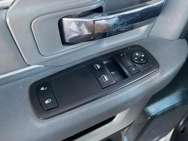 2019 Ram 1500 Classic SLT Regular Cab 4x2 8' Box